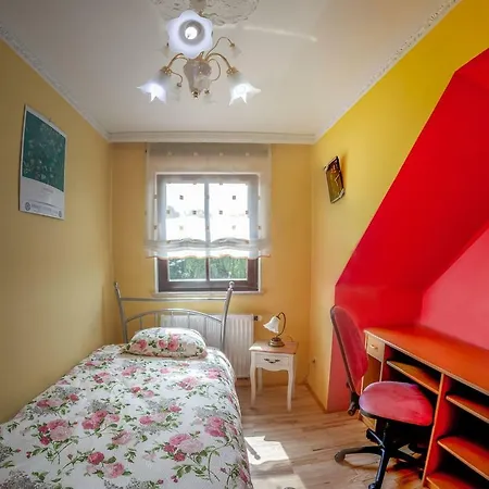 Apartma Ajda شقة *