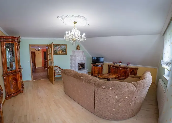 Apartma Ajda * Komenda